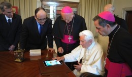 Papa-si-iPad-ul